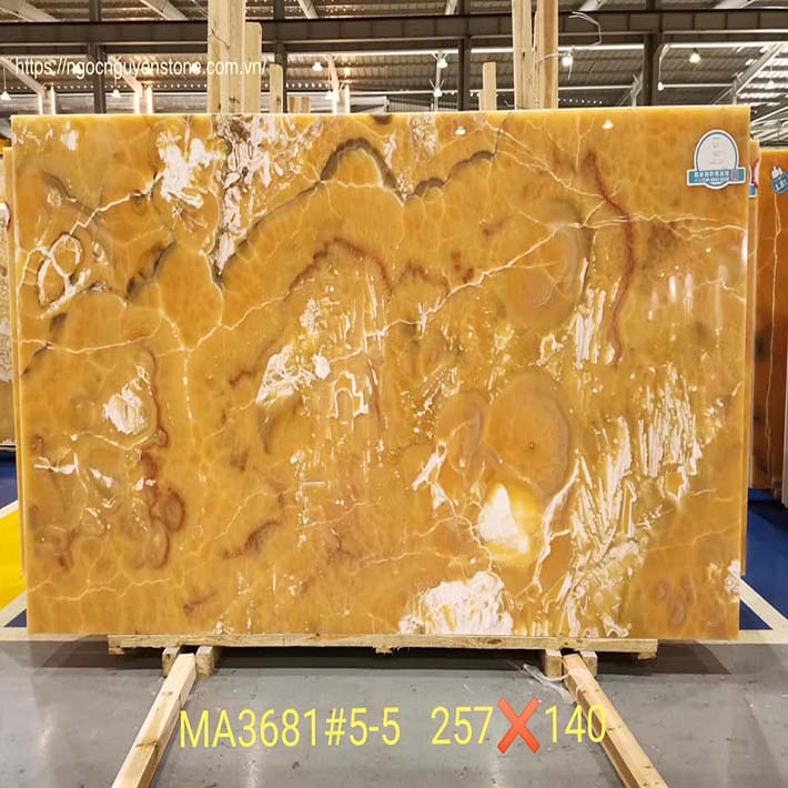 gia-da-hoa-cuong-vang-2135-da-marble-da-granite